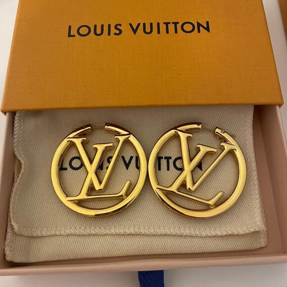 Louis Vuitton Louise Pearls Earrings - Picture 3 of 5